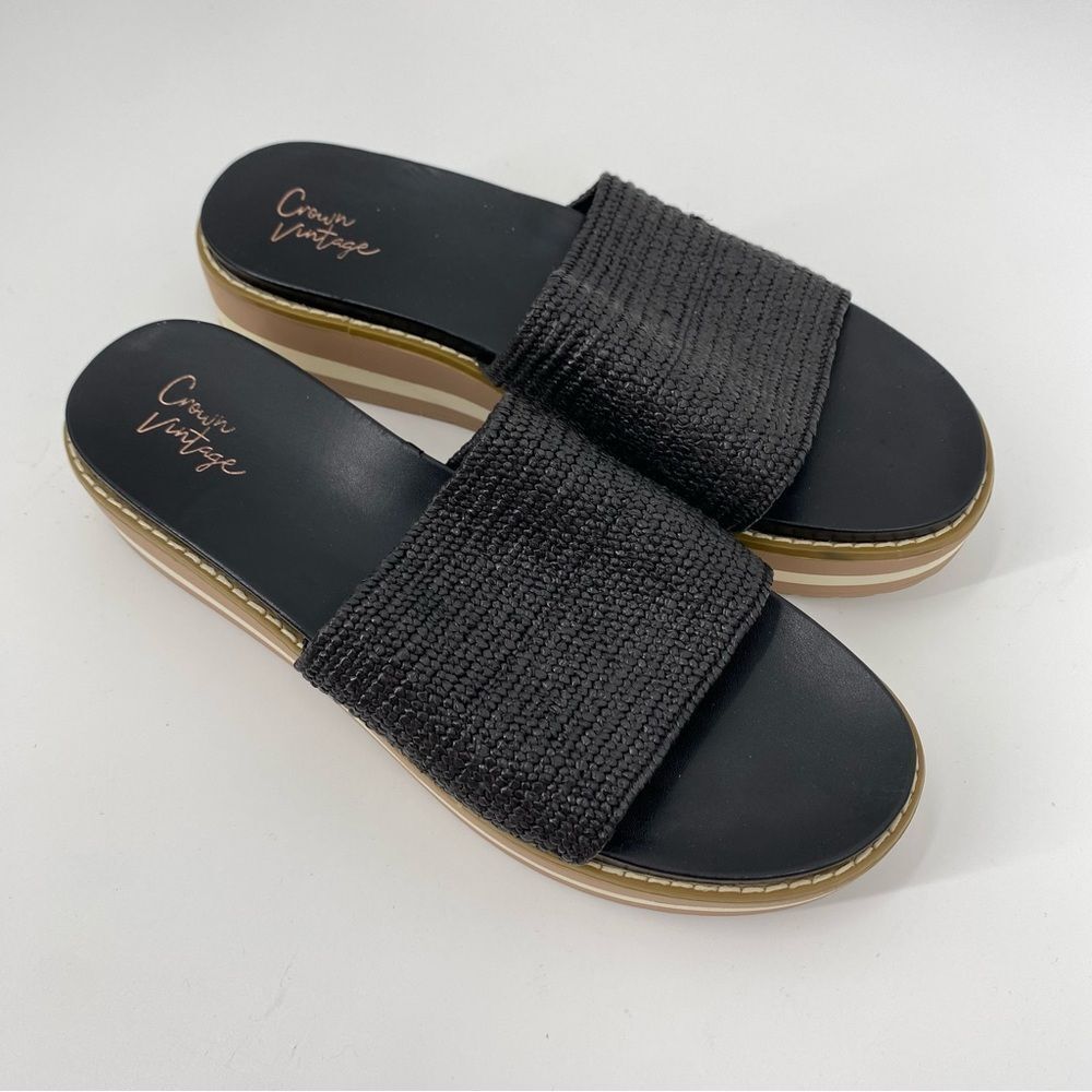Crown Vintage Black Textured Slide Sandals size 11M